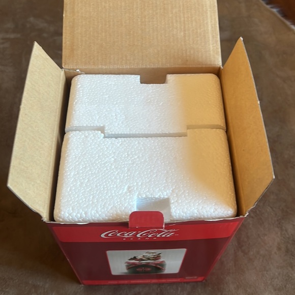 Coca-Cola 2003 Decorative Holiday Candle **NEW IN BOX** - Picture 10 of 12